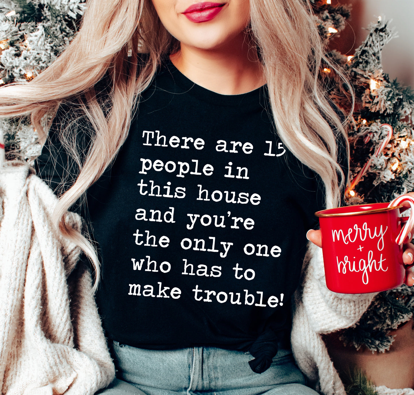 15 People In This House Home Alone T-Shirt