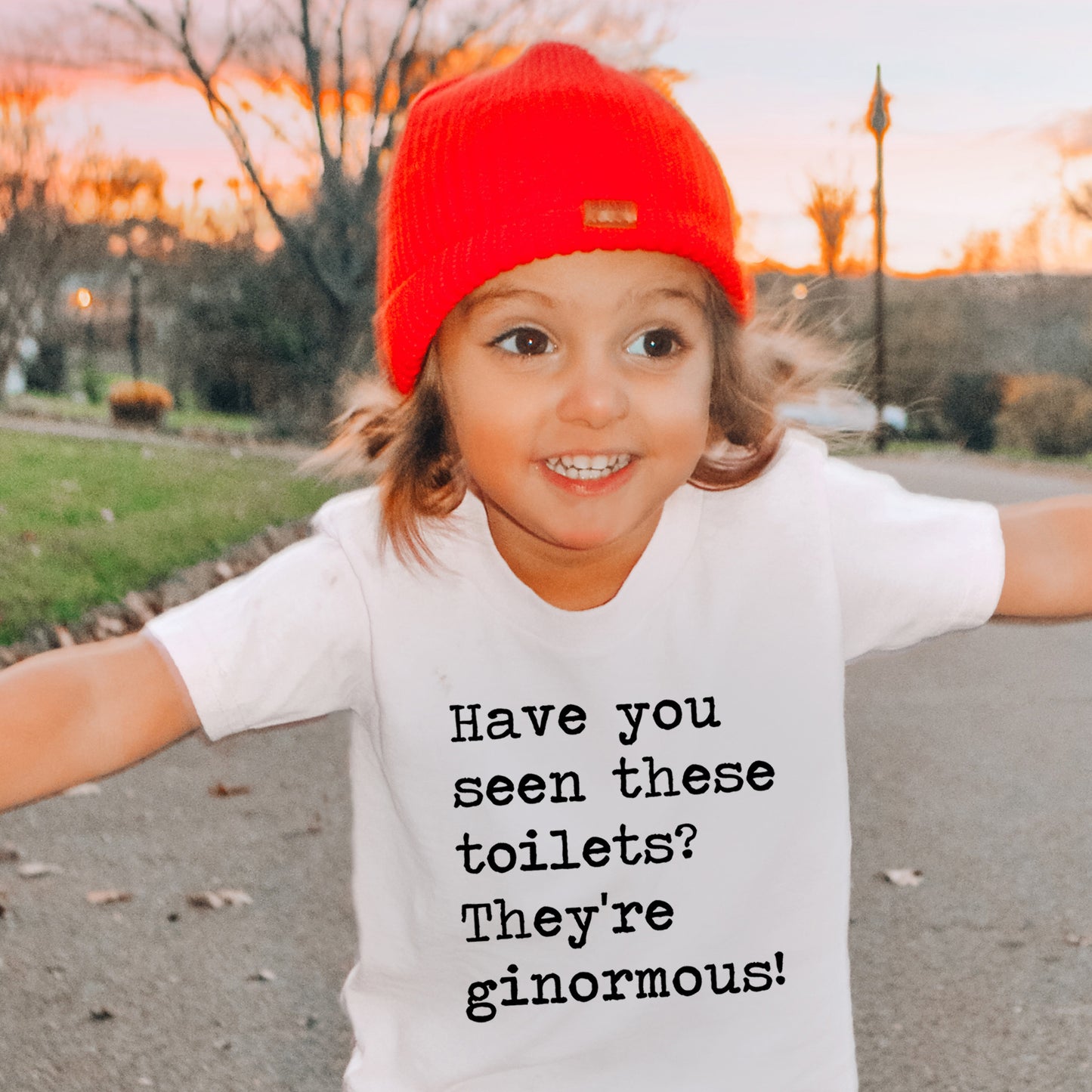 Have You Seen These Toilets They're Ginormous - Short Sleeve Kids Shirt